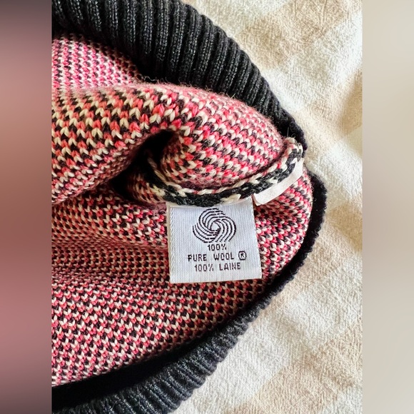 Anne Klein Houndstooth Sweater Vest - Picture 5 of 5